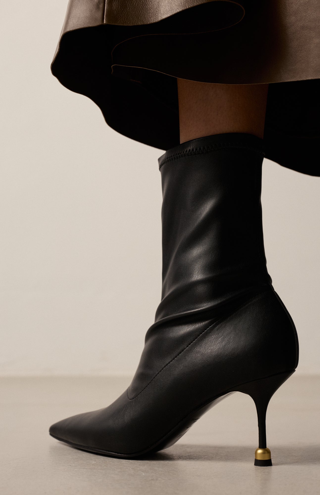 VERA DEEP BLACK