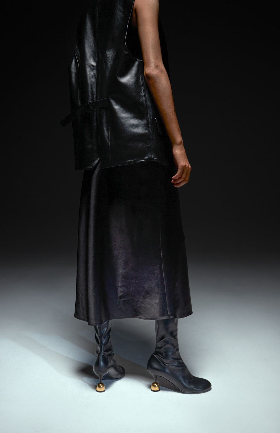 CAROLE DEEP BLACK