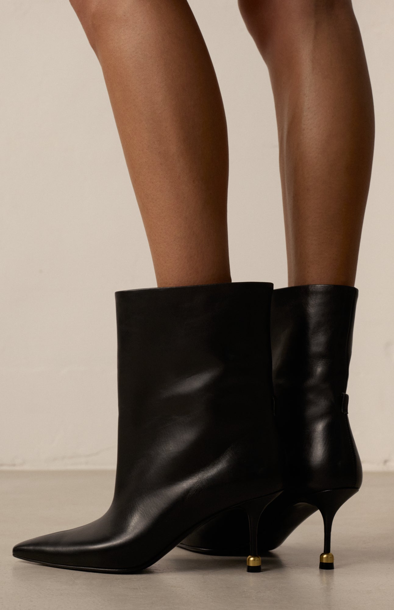 ELENA DEEP BLACK