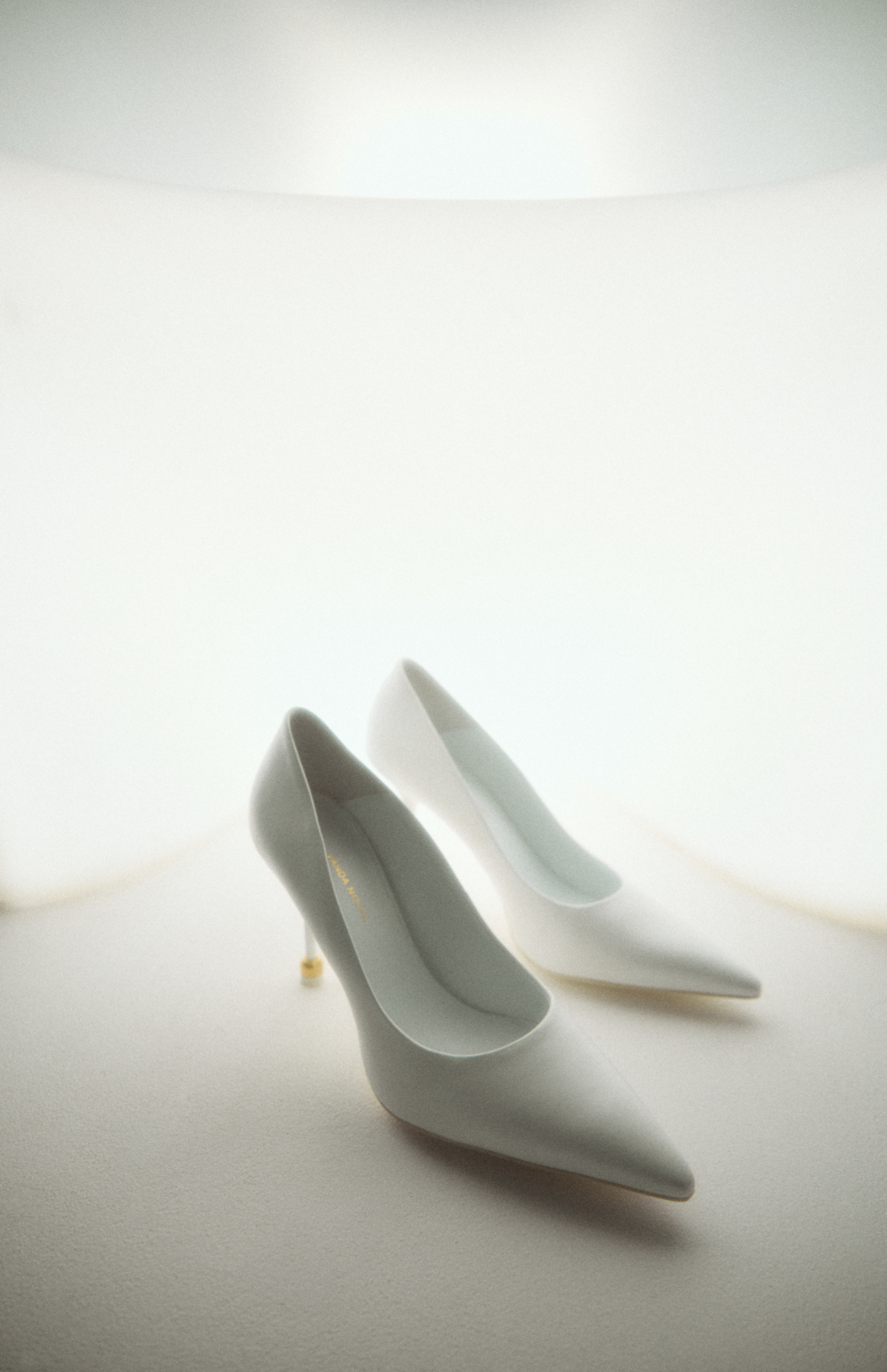 ALEKSANDRA ALABASTER WHITE