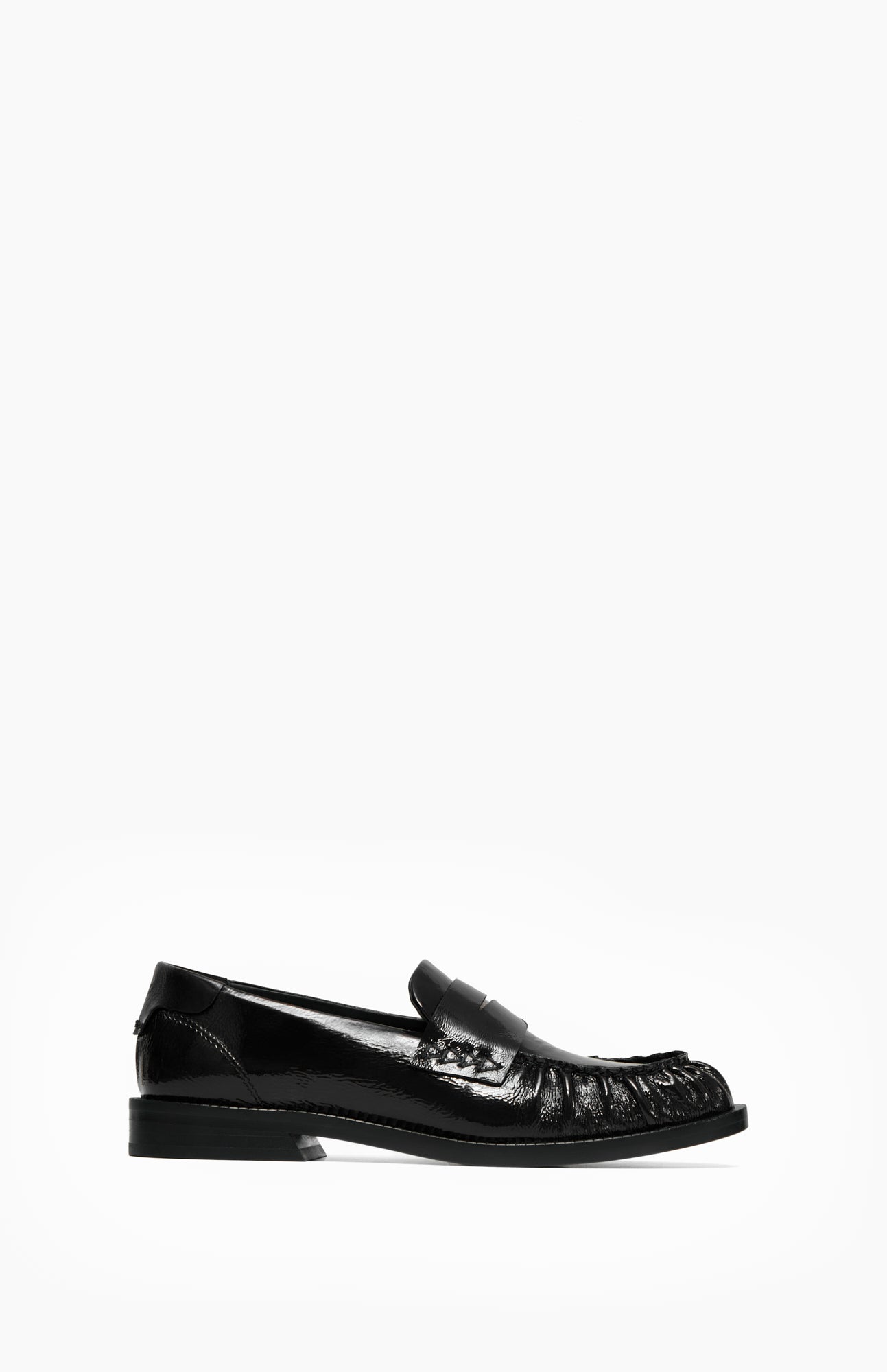 GRETA GLOSSY BLACK
